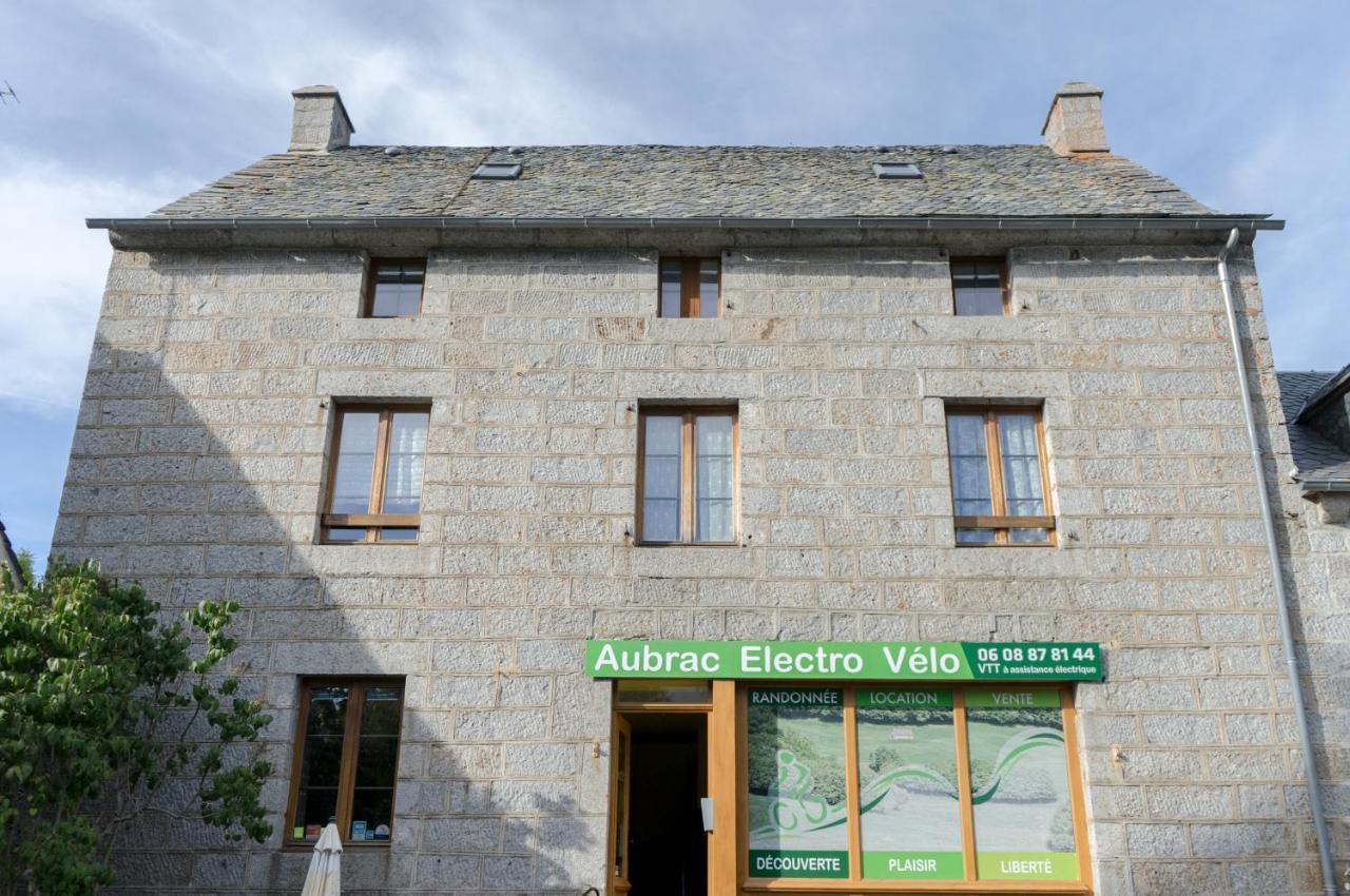 Village De Nasbinals Aubrac Electro Velo Exterior photo